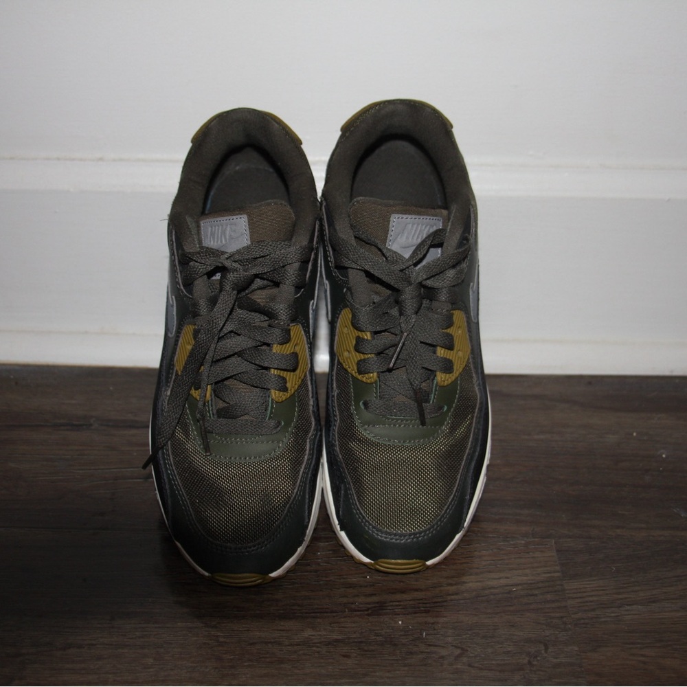 Nike Air Max Sneakers